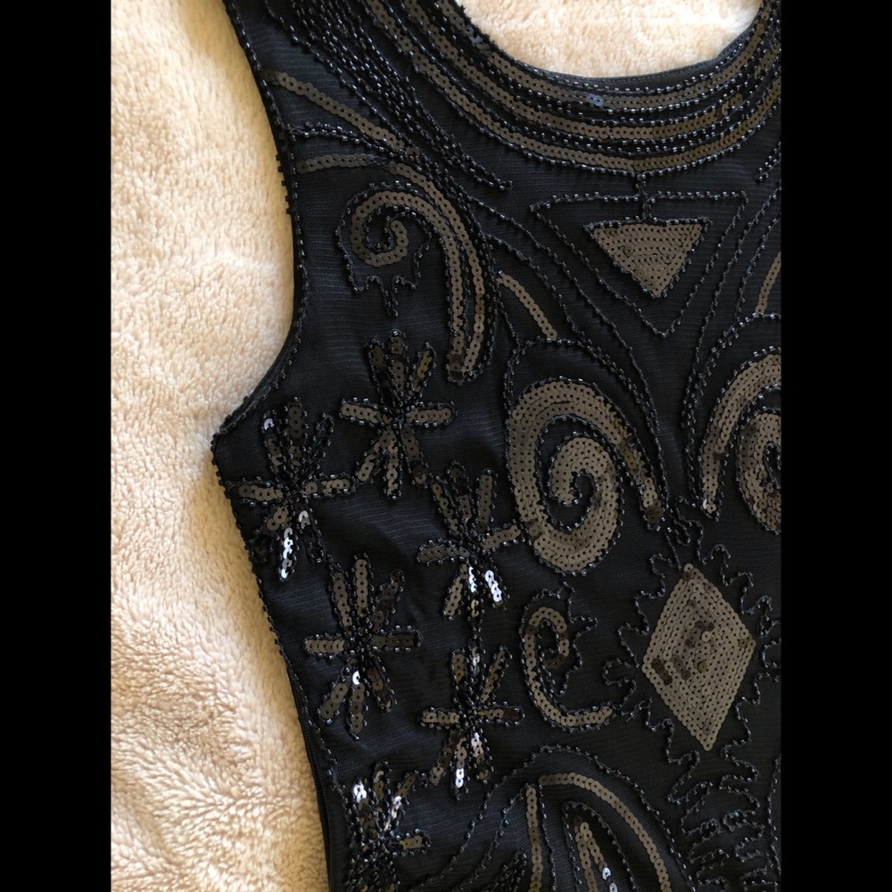 Black Flapper - Picture 2 of 5